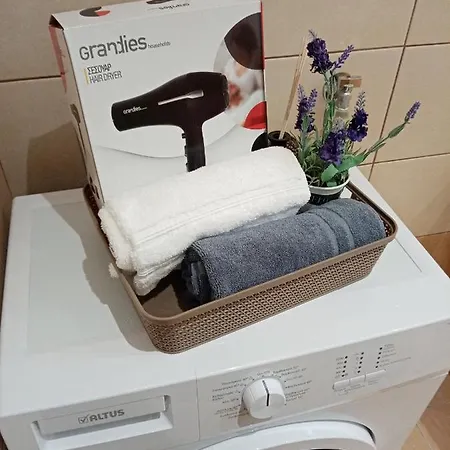 Apartament Roses 2